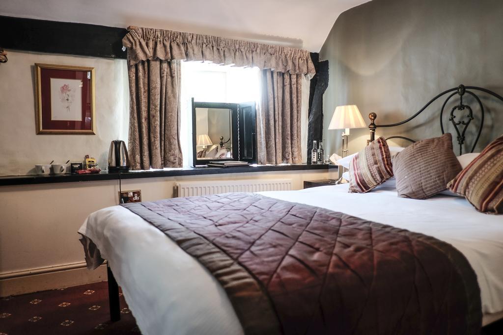 Bull Inn Ридинг Экстерьер фото