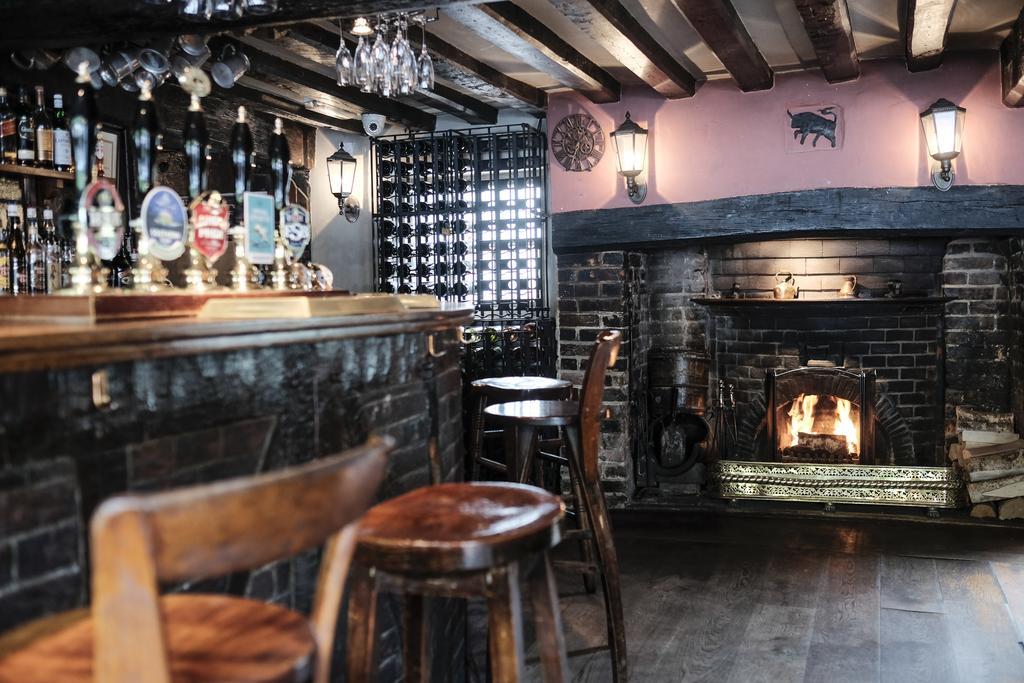 Bull Inn Ридинг Экстерьер фото