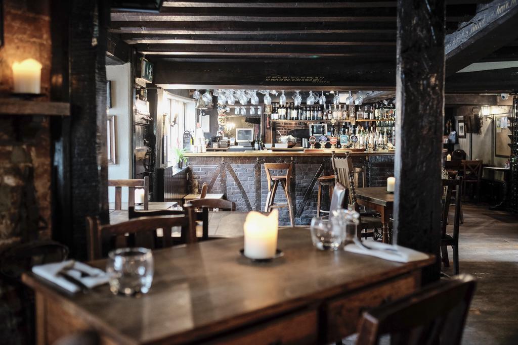 Bull Inn Ридинг Экстерьер фото